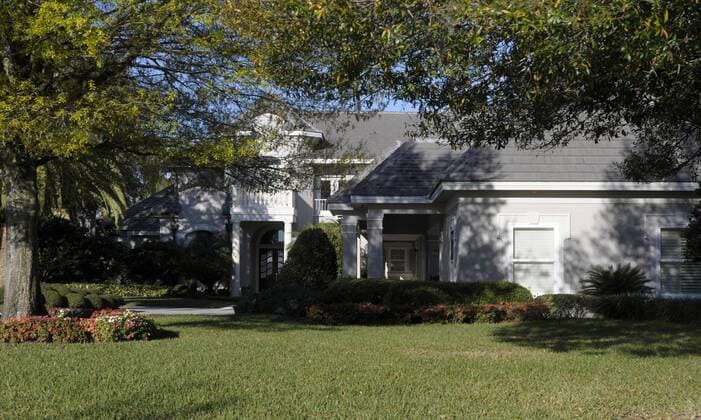 Windermere, Florida, USA - An exterior photo of the home of professional golfer Tiger Woods (USA) in the Isleworth subdivision of Windermere. - ZUMAe50 o0 Gebäude Haus Privathaus Anwesen außen Außenansicht