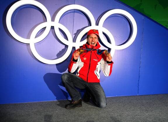 WHISTLER CANADA 20.02.2010 XXI WINTER OLYMPIC GAMES SKI JUMPING - Olympiasieger SIMON AMMANN (SUI) -  100220JKL520