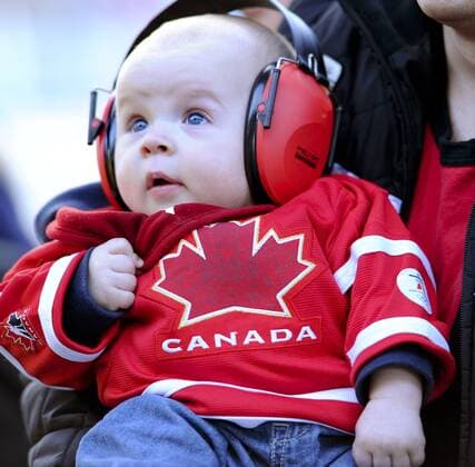 Little Canadian Fan  - ZUMAt14 o0 Fan, Eishockeyfan, Publikum Baby Kind Kleinkind