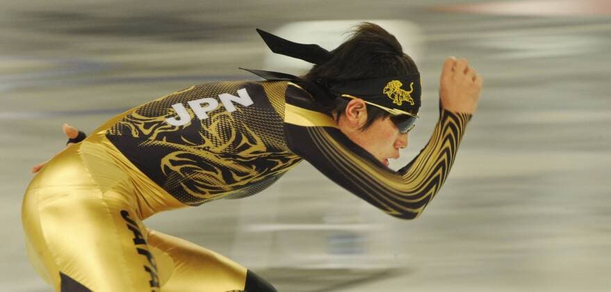 Feb. 23, 2010 - Richmond, BC, Canada - VANCOUVER, B.C.: FEBRUARY 23, 2010 -- Japanese Hiroki Hirako warms up prior to competing in speed skating at the men s 10,000 m held at the Richmond Olympic Oval, Richmond, B.C. February 23 2010, during the 2010 Olympics. - ZUMAw51