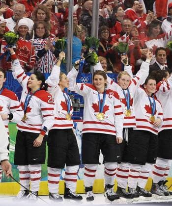 Feb. 25, 2010 - Vancouver, BC, Canada - VANCOUVER, BC: FEBRUARY 25, 2010 -- Hayley Wickenheiser (Canada) celebrates after defeating the USA in the women s final at Canada Hockey Place in Vancouver, BC during the 2010 Winter Olympics, February 25, 2010. - ZUMAw51 o0 Jubel, Freude, Sieg, Sieger, Olympiasieger,