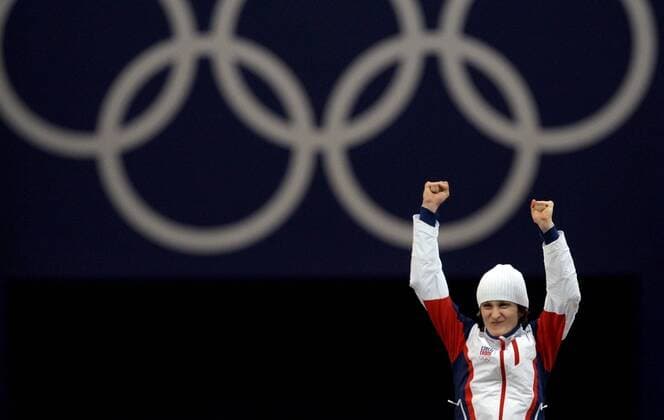 Feb 24, 2010 - Vancouver, , Canada - MARTINA SABLIKOVA (CZE) wins in the 5000m speedskating event. -  - ZUMApr3 o0 Siegerehrung, Jubel, Freude,