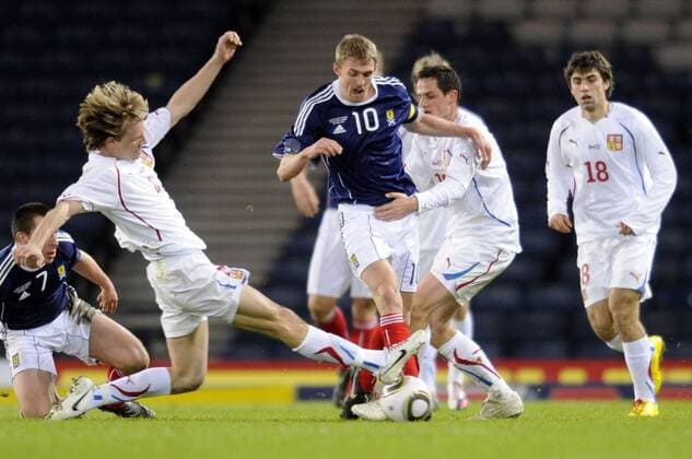 Mar 03, 2010 - Edinburgh, Scotland - International football. Scotland (blue) versus Czech Republic (white), at Hampden Park, Glasgow. Scotland s Darren Fletcher.  - ZUMAts3