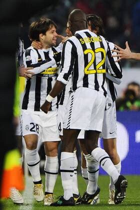 ACF Fiorentina AC (Blau) vs Juventus Turin (Weiß): Jubel Diego l.  o0 Jubel Freude