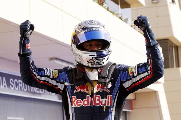 Sebastian Vettel - Red Bull - nach seiner Pole Position. 13.03.2010 F1 Bahrain