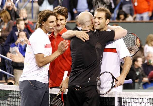 V.li.: Rafael Nadal (Spanien), Roger Federer (Schweiz), Andre Agassi, (USA), Pete Sampras (USA) - bei einem Showmatch zugunsten der haitianischen Erdbebenoper