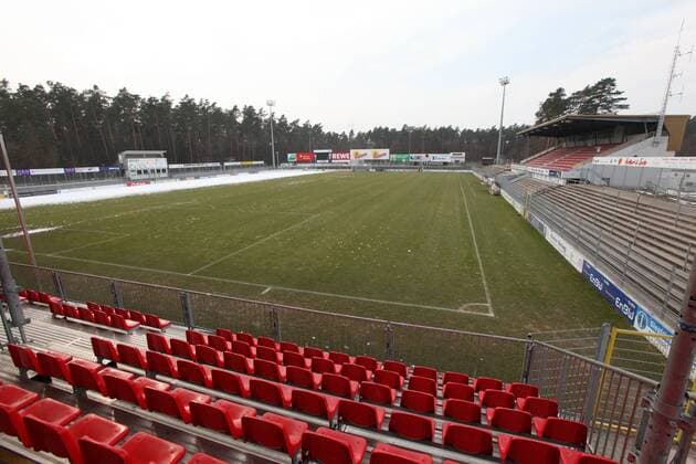 Fussball 3. Bundesliga. Saison 2009-2010. Hardtwaldstadion, Heimspielstätte SV Sandhausen Stadion. o00 Fotostory