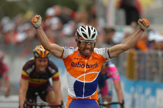 Oscar Gomez Freire (Rabobank) gewinnt Mailand San Remo 2010 -  o0 Freude Jubel Sieg