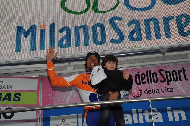 Oscar Gomez Freire (Rabobank) und sein Sohn Oscar Freire Junior feiern den Sieg Mailand - San Remo -  o0 Freude Jubel Familie Kind