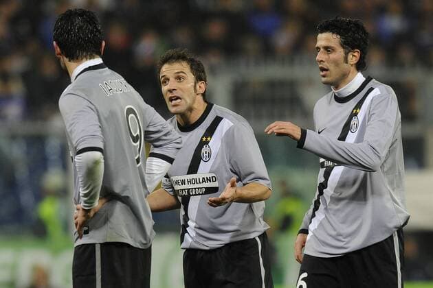 Genova 21 03 2010 - Sampdoria Genua (Blau) - Juventus Turin (Grau) - Alessandro Del Piero Mitte - Fabio Grosso r. -Vincenzo Iaquinta  o0 Enttäuschung Spannung