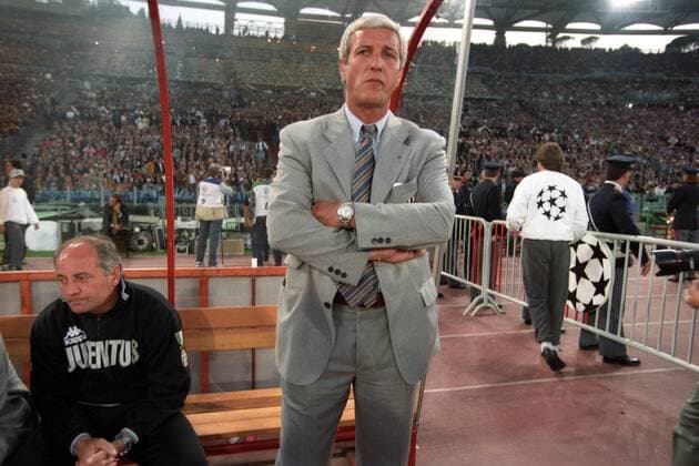 Trainer Marcello Lippi (Juventus Turin) Fußball EC 1 Herren Champions League Finale 1995 1996, Juventus Turin Einzelbild Rom Nachdenklichkeit, Skepsis,