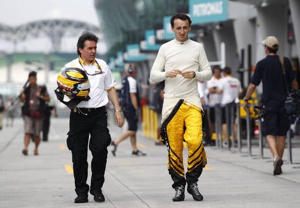 Formula 1: World Championship 2010, GP of Malaysia, 11 Robert Kubica (POLAND, Renault F1 Team, R), xHOCHxZWEIx