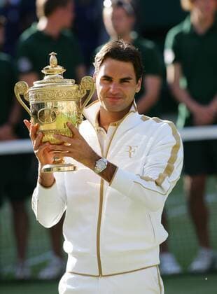 Roger Federer SUI Wimbledonsieger 2009 05.07.2009 o0 Siegerehrung Objekte Pokal Freude