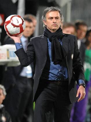 Jose Mourinho (Trainer Inter) 10 4 2010 ACF Fiorentina (AC Florenz, violett) vs Inter Mailand (weiß) ANDREAXSTACCIOLI