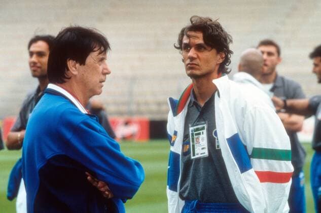 Nationaltrainer Cesare Maldini (li.) und sein Sohn Paolo Maldini (beide Italien) Fußball Länderspiel Herren Mini WM 1997, Nationalteam Gruppe Lyon