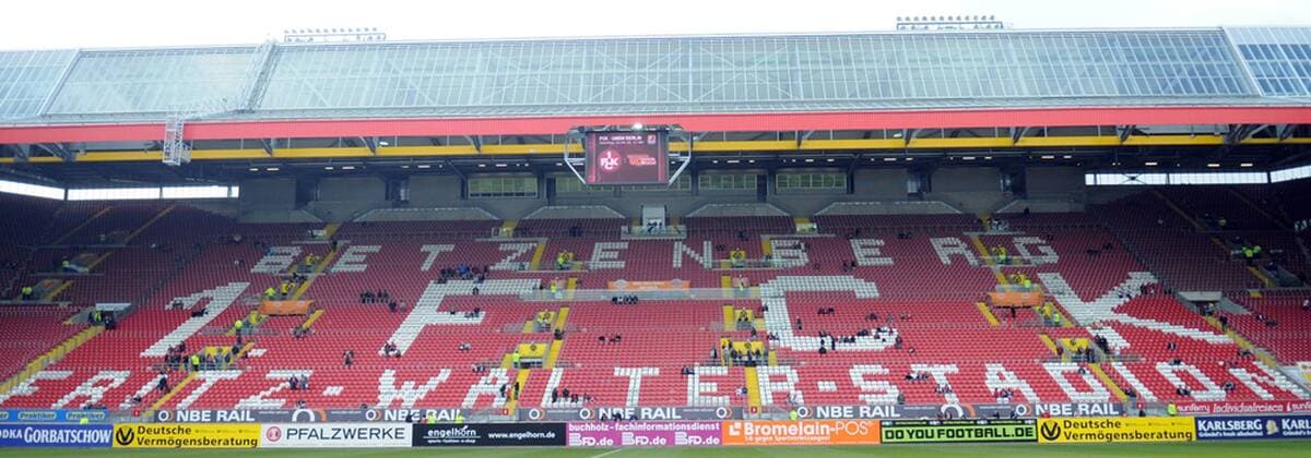 Saison 2009 2010, 1. FC Kaiserslautern, leere Gegengerade vor dem Anpfiff, 10.04. 2010, Fritz Walter Stadion o0 Tribüne Lautern o00 Betzenberg, Fritz Walter Stadion