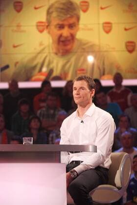 Jens Lehmann (Deutschland VfB Stuttgart) wird als Gast im aktuellen Sportstudio in Mainz zu Trainer Arsene Wenger (Arsenal FC London) befragt o0 Leinwand, Bildschirm, Großleinwand,