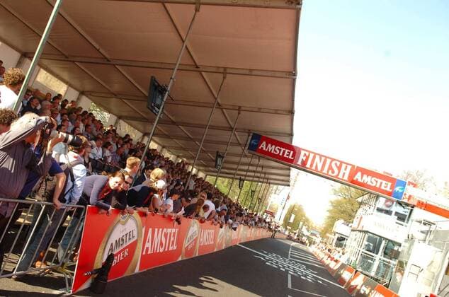 Valkenburg Cauberg 2010, Amstel Gold Race, Ziel  o0 Zielbereich Sponsor Wirtschaft Fan, Zuschauer