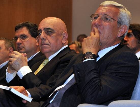Präsentation des Buches - Attacante nato - (geboren als Stürmer) - von Stefano Borgonovo - Nationaltrainer Marcello Lippi (ITA, R) -Adriano Galliani (2R)  o0 geborener o0 Funktionär Trainer