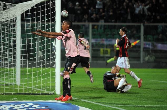 Abel Hernandez - Jubel - Palermo, 24.04.2010, US Palermo (rosa) - AC Mailand (rot) - NicoloXZangirolami o0 Freude