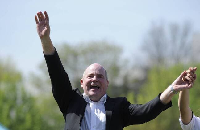 Jubel bei Siegfried Dietrich (Manager Frankfurt), 1.FFC Frankfurt - 1. FFC Turbine Potsdam (blau) , Frauenfußball, Bundesliga, Saison 2009 2010, Frankfurt, 25.04.2010; o00 Funktionär o0 Funktionär o0 Jubel Freude