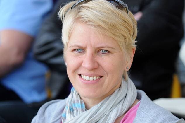 Saison 2009 2010 , 1. FFC Frankfurt vs 1. FFC Turbine Potsdam (blau) - , Doris Fitschen Manager der Frauen-Nationalmannschaft (DFB) o0 Funktionär