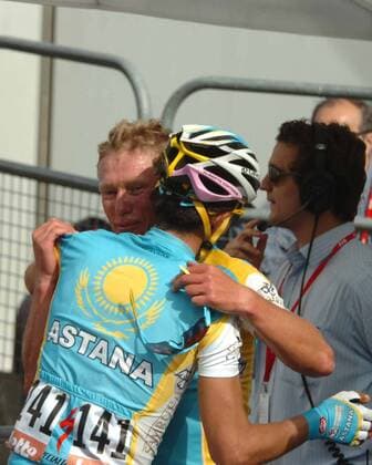 2010, Liege - Bastogne - Liege, Alberto Contador , Alexander Vinokourov (L) , beide Astana  o0 Freude