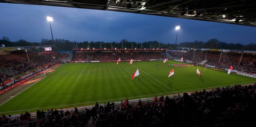 Stadion der Freundschaft, Heimspielstätte des FC Energie Cottbus