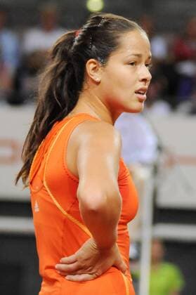 27.04.2010, Porsche Tennis Grand Prix 2010, 1nd Round, Ana Ivanovic (SRB) o0 enttäuscht