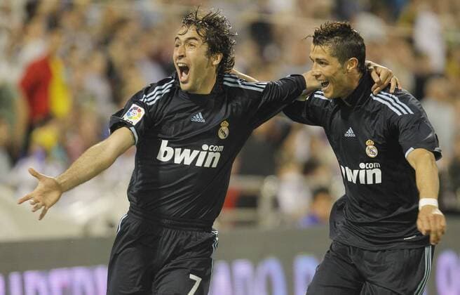 Raul (L), Cristiano Ronaldo (beide Real Madrid) - Primera Division 2009 2010 xVIxMarcaxMediaxIVx 113390 o0 Freude Jubel