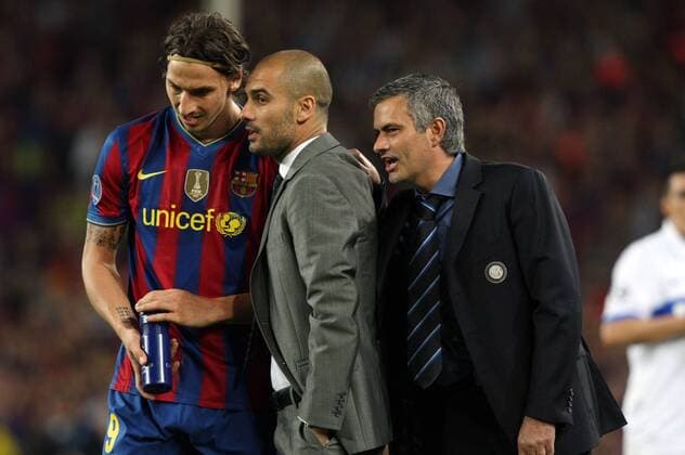 Bilder des Tages - SPORT 28.04.2010, Barcelona - Champions League 2009 2010 - Semifinal second leg - FC Barcelona vs Inter Milan --- Inter Milan s coach Jose Mourinho (R) and coach of Barcelona Josep Pep Guardiola (C) with Barca s Zlatan Ibrahimovic  o0 Halbfinale Rückspiel