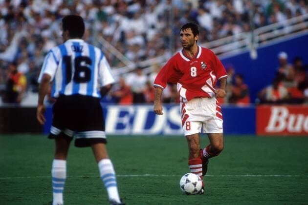 Hristo Stoichkov (Bulgarien, re.) Fußball WM Herren WM 1994, Länderspiel, Nationalteam, Nationaltrikot, Argentinien - Bulgarien 0:2 Gruppe Dallas
