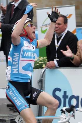 01.05.2010, Radrennen Rund um den Finanzplatz Eschborn-Frankfurt (ehemals Rund um den Henninger-Turm ). Sieger Fabian Wegmann (Team Milram) im Ziel. o0 Jubel Freude Emotionen