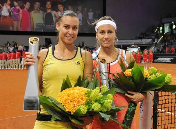 Flavia Pennetta (ITA, li.) und Gisela Dulko (ARGENTINIEN) gewinnen den Porsche Grand Prix 2010 Tennis Damen Porsche GP 2010, Finale Gruppe o00 WTA Stuttgart