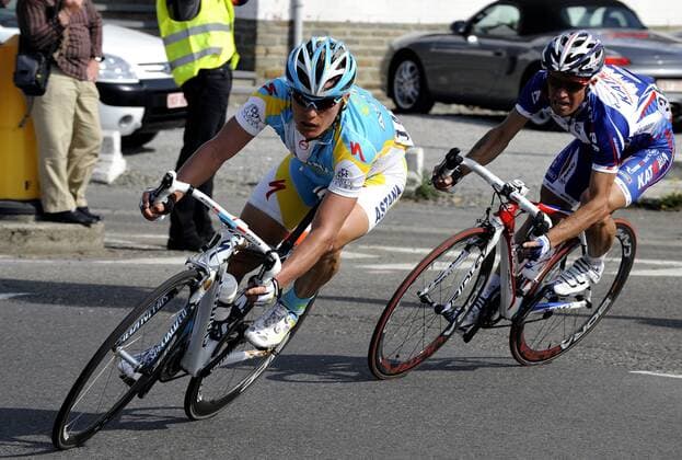 ANS , 25 04 2010 LIEGE BASTOGNE LIEGE: ALEXANDRE VINOKOUROV (Astana l.) ALEXANDR KOLOBNEV (Katusha) 