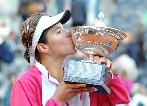 Maria Jose Martinez Sanchez (ESP) , Finale, Internazionali BNL D Italia- AntoniettaxBaldassarre o0 Jubel Freude Sieg, Sieger Kuss Siegerehrung o00 Pokal