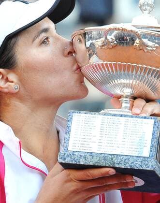 Maria Jose Martinez Sanchez (ESP) , Finale, Internazionali BNL D Italia- AntoniettaxBaldassarre o0 Jubel Freude Sieg, Sieger Siegerehrung Kuss o00 Pokal
