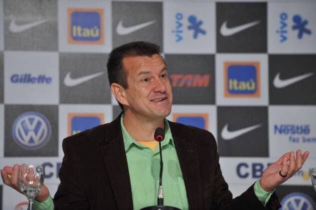 Brazilian national football team coach Carlos Dunga speaks during a press conference in Rio de Janeiro, Brazil, May 11, 2010, to announce the Brazil s team list to participate in South Africa 2010 World Cup  o0 Trainer, Nationaltrainer WM Kader Nominierung Bekanntgabe Kadernominierung Kaderbekanntgabe