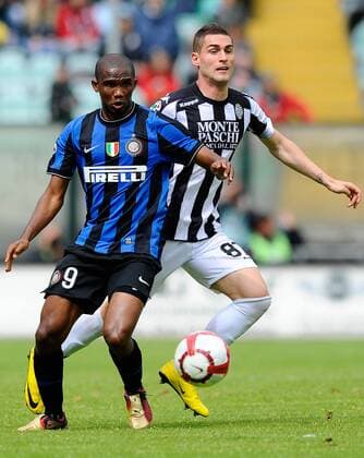 16-05-2010 Serie A, AC Siena (weiß) vs. Inter Mailand (blau) - Aleandro Rosi (re.) - Samuel Eto o  o0 Etoo