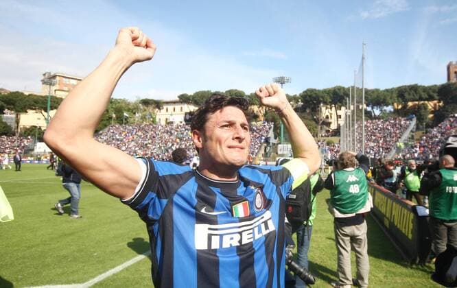 Javier Zanetti jubelt - Inter Mailand ist Italienischer Meister -  o0 Jubel Freude