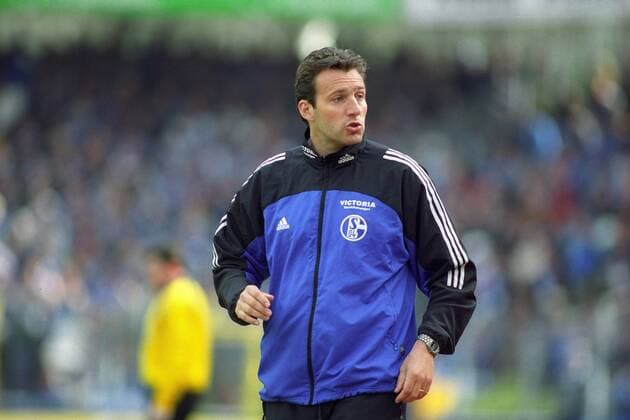 Teamchef Marc Wilmots (Schalke) - DEUTSCHSPRACHIGE SPORTZEITSCHRIFTEN UND -ZEITUNGEN NUR NACH RÜCKSPRACHE Fußball 1. BL Herren Saison 2002 2003, 1. FC Nürnberg - FC Schalke 04 0:0 Einzelbild Nürnberg