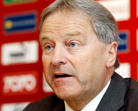 FUSSBALL - OEFB, AUT, Testspiel POERTSCHACH,AUSTRIA,19.MAI.10 - FUSSBALL - OEFB Laenderspiel, Oesterreich vs Kroatien, Freundschaftsspiel, Vorberichte, Pressekonferenz AUT. Bild zeigt Praesident Leo Windtner (OEFB).  o0 Funktionär