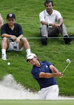 20 MAY 2010: Jason Day (USA) chips out of the bunker on 1 during the first round of the HP Byron Nelson Championship played at TPC Las Colinas Four Season Resort in Irving, TX. Icon1005200520 EDITORIAL USE ONLY