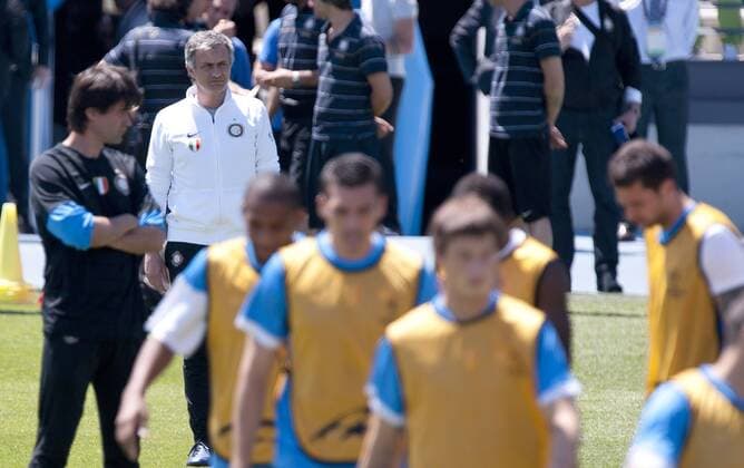Coach Jose Mourinho (FC Inter Milan, 2.L) watches his players train - UEFA Champions League Final Training - 21st May, 2010 EDITORIAL USE ONLY. No use with unauthorised audio, video, data, fixture lists, club league logos or live services. Online in-match use limited to 120 images, no video emulation. No use in betting, games or single club league player publications.