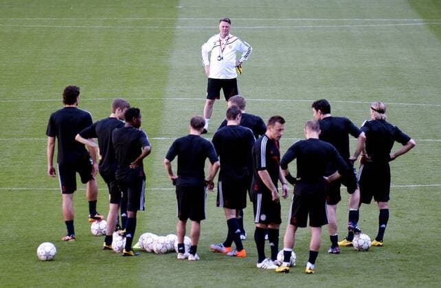 Louis Van Gaal Coach of Bayern Munich FC faces his players during a training session at Santiago Bernabeu UEFA Champions League Final Training UEFA Champions League Final Training - Bayern Munich 21st May, 2010 EDITORIAL USE ONLY. No use with unauthorised audio, video, data, fixture lists, club league logos or live services. Online in-match use limited to 120 images, no video emulation. No use in betting, games or single club league player publications.