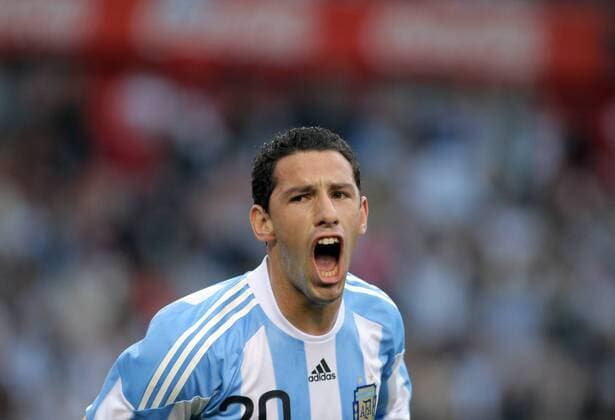 BUENOS AIRES, - Argentina s Maxi Rodriguez celebrates his goal during the friendly match against Canada held in Buenos Aires, Argentina, May 24, 2010. (5)  o00 Emotionen o0 Jubel Freude