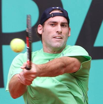 USA s Robby Ginepri hits a shot during his French Open first round match at Roland Garros in Paris on May 25, 2010.  PAR20100525708