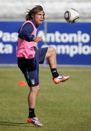 Italy s national football team Andrea Pirlo in action during a training session in Sestriere, Italy on May 26, 2010. The Italian team started their preparations in the Alpine resort of Sestriere before departing for the FIFA World Cup 2010. xGPA LucaxGhidonix  ActionPlus8291 Content restricted for UK based newspaper