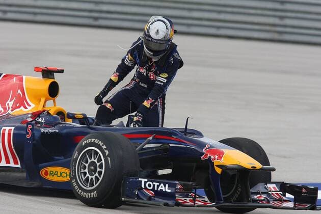 Crash, Sebastian Vettel, Red Bull Racing, Formel 1, GP Tuerkei in Istanbul, 30.05.10 o0 Unfall, Crash, Aus, Ausfall,