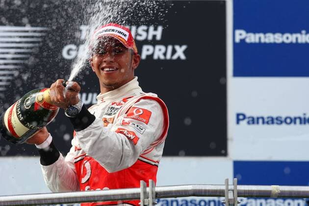 Sieger, Lewis Hamilton, McLaren Mercedes, Formel 1, GP Türkei in Istanbul, 30.05.10 o0 Jubel Freude Sekt, Sektdusche, Champagner, Champagnerdusche